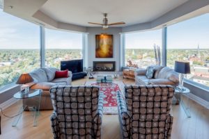 topsl living room